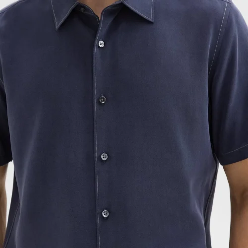 Irving Short-Sleeve Shirt in Baltic Fluid Twill for men, featuring a point collar, button-front closure, and casual fit.